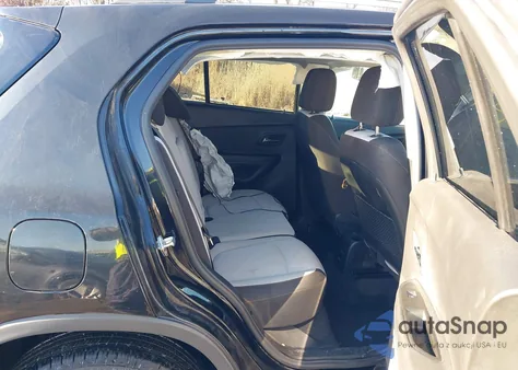 2017 Chevrolet Trax Lt z USA, uszkodzony, nr VIN 3GNCJPSB7HL135404